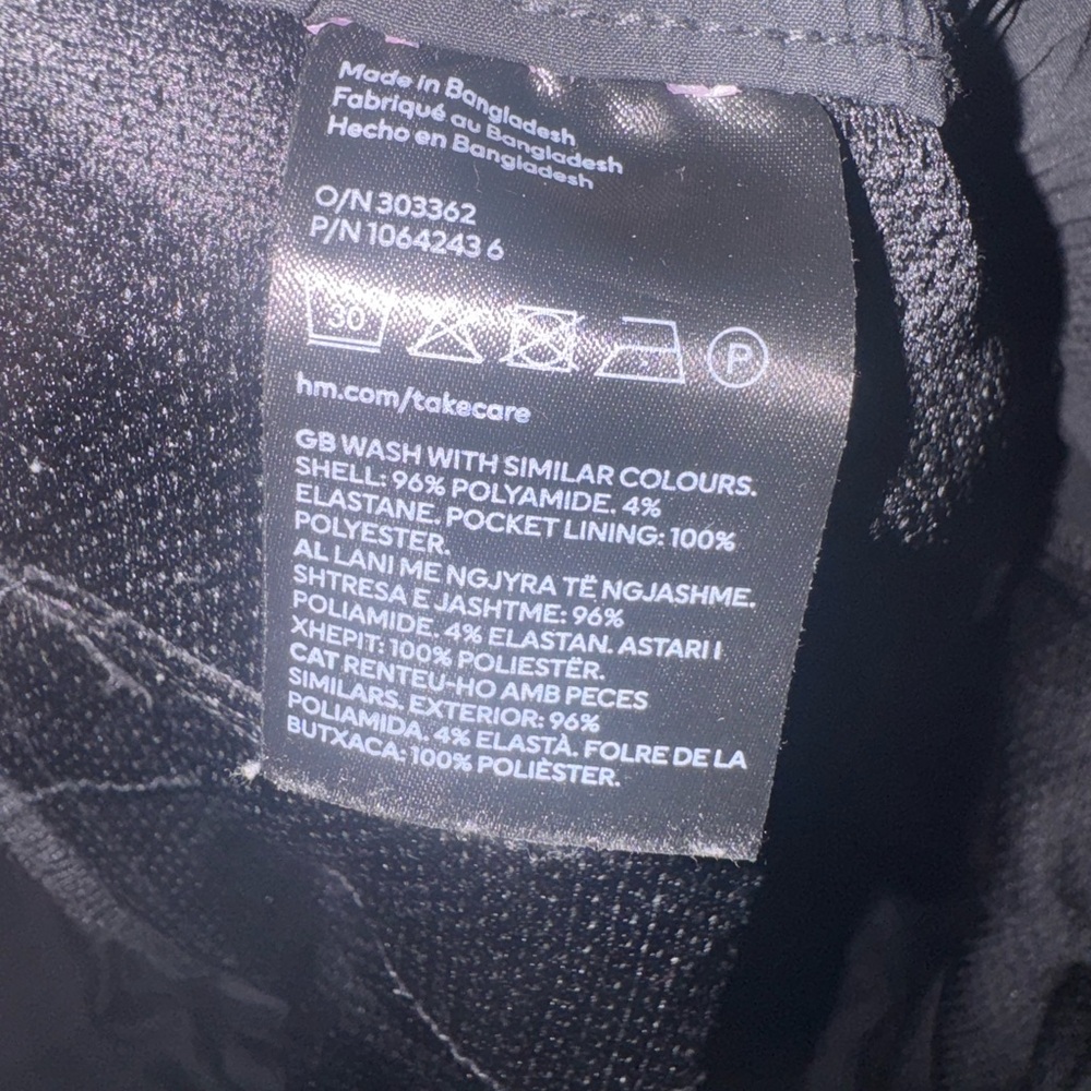 H&M Men's Black Cargo Pants - Picture 7 of 9